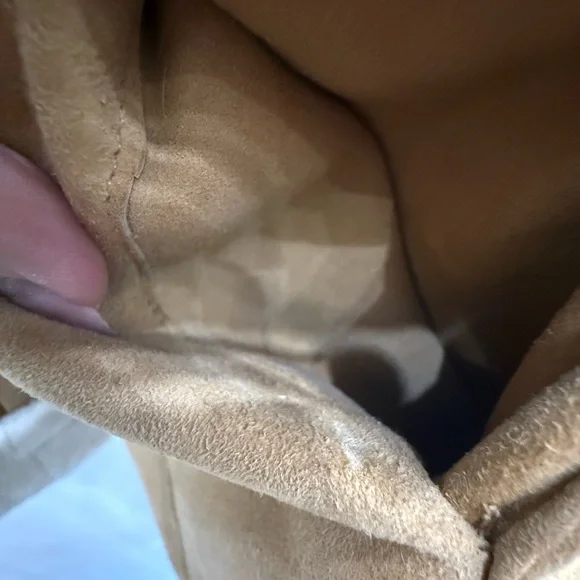 Danier 💯 % Sheepskin Suede Jacket - Picture 14 of 17